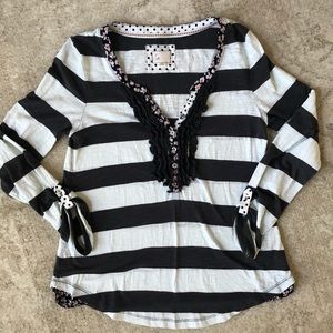 Anthropologie XS Gray & White Henley Top NWOT